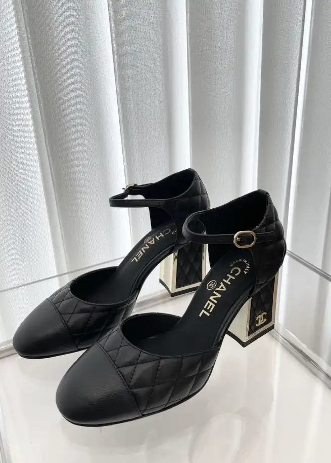 hype Chanel High Heels