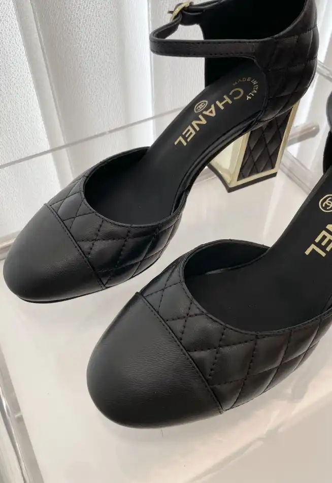 hype Chanel High Heels