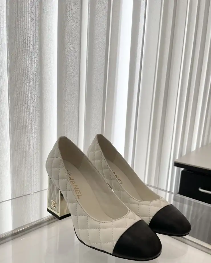 hype Chanel High Heels