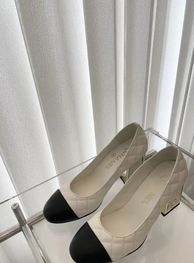 hype Chanel High Heels