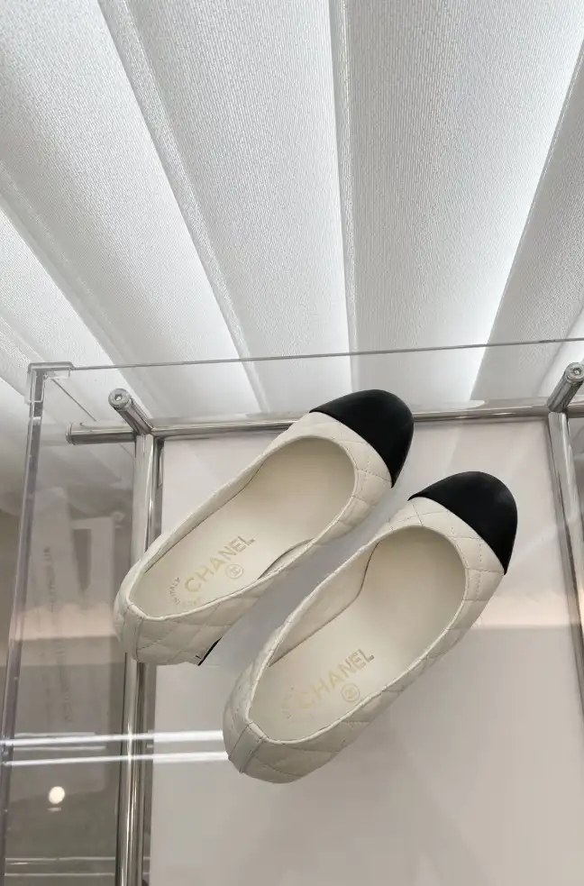 hype Chanel High Heels