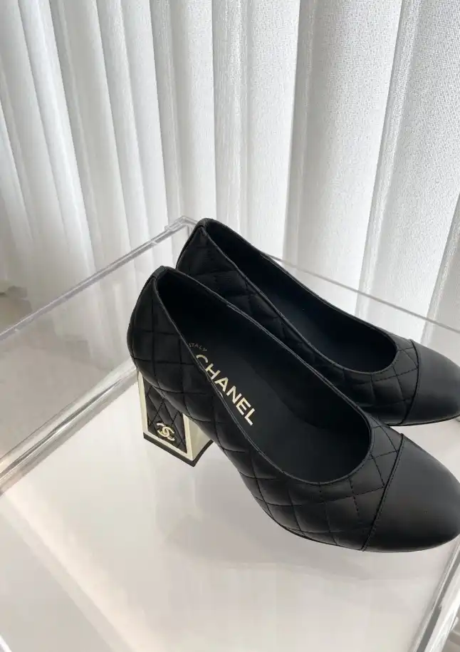 hype Chanel High Heels