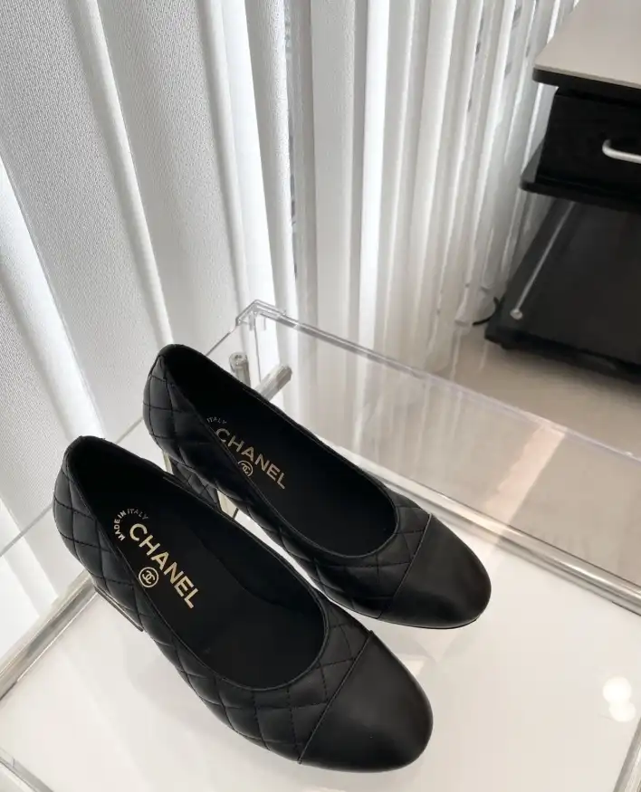 hype Chanel High Heels