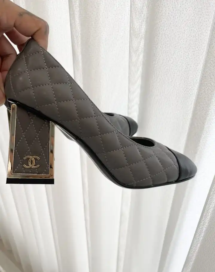 hype Chanel High Heels