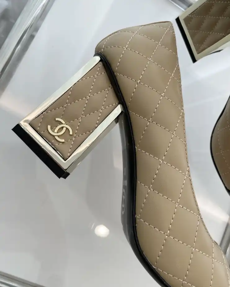 hype Chanel High Heels