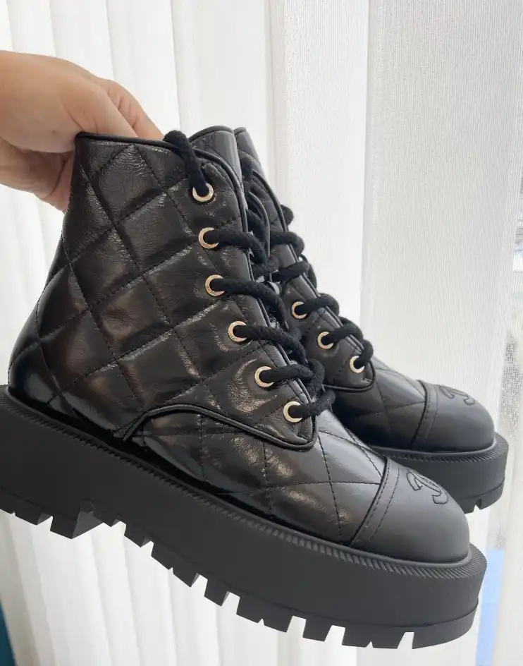 hype Chanel Boots