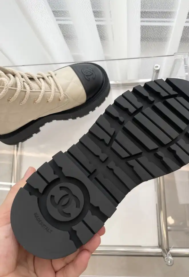 hype Chanel Boots