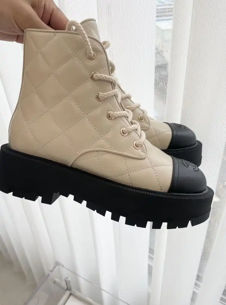 hype Chanel Boots