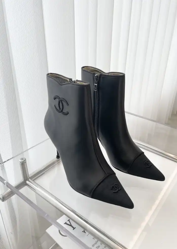 hype Chanel Boots