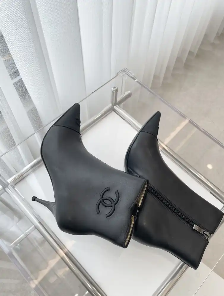 hype Chanel Boots