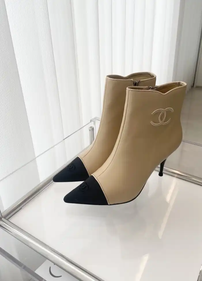 hype Chanel Boots