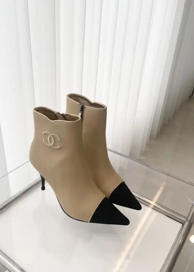 hype Chanel Boots