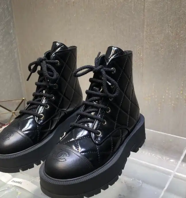 hype Chanel Boots