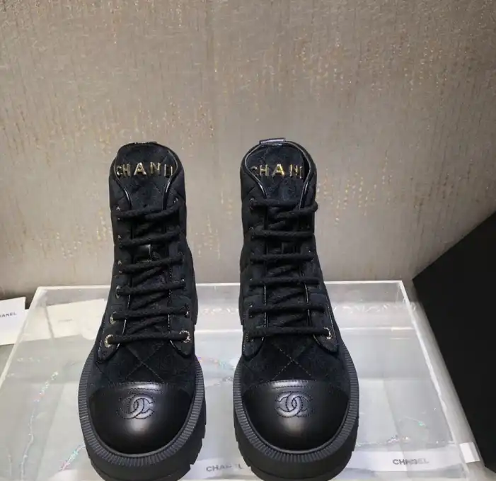 hype Chanel Boots