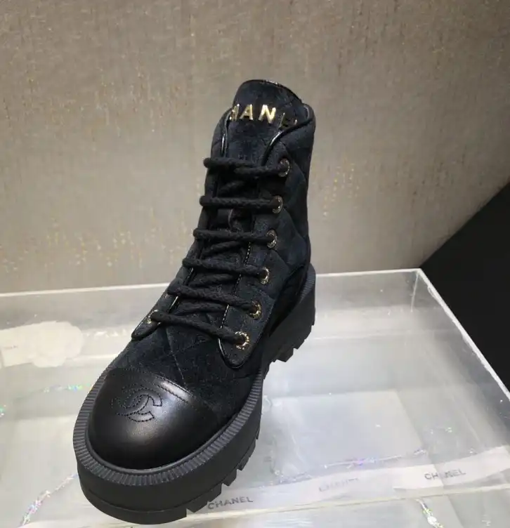 hype Chanel Boots