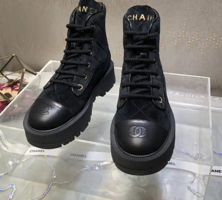 hype Chanel Boots