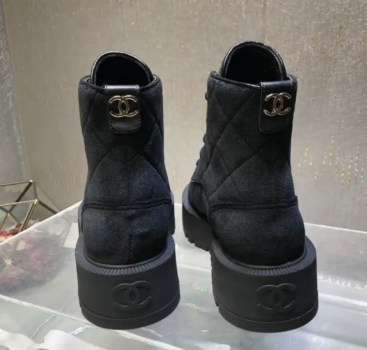 hype Chanel Boots