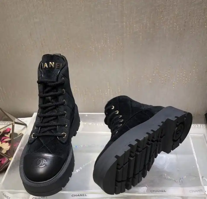 hype Chanel Boots