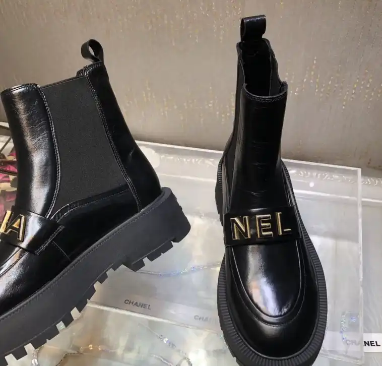 hype Chanel Boots