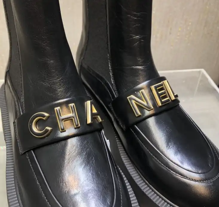 hype Chanel Boots