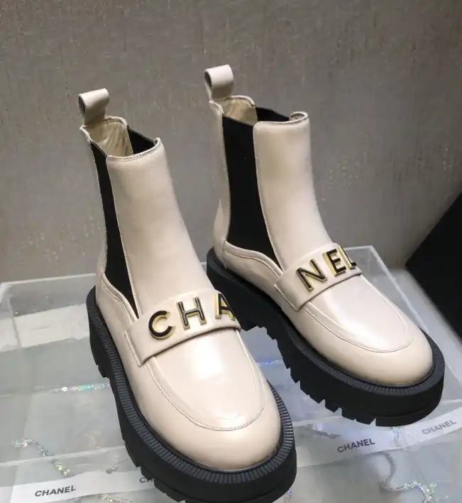 hype Chanel Boots