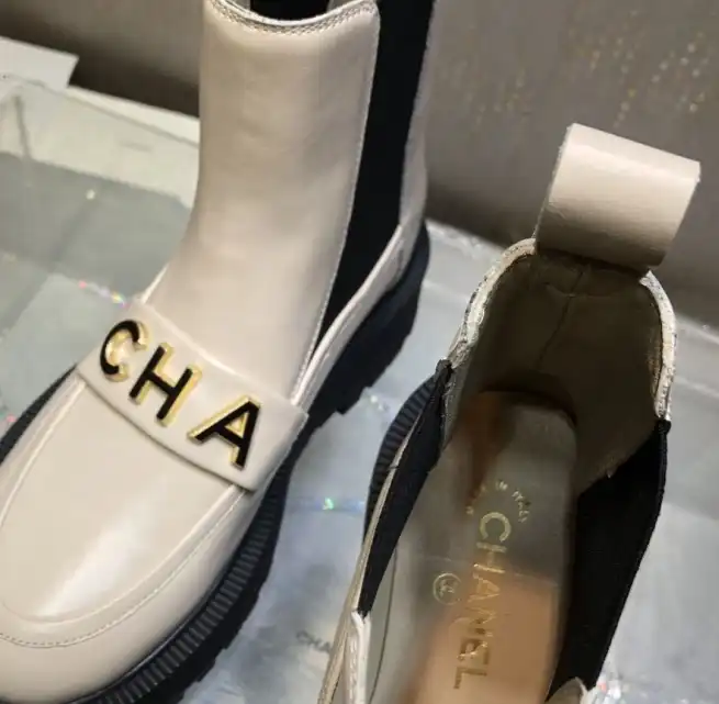 hype Chanel Boots