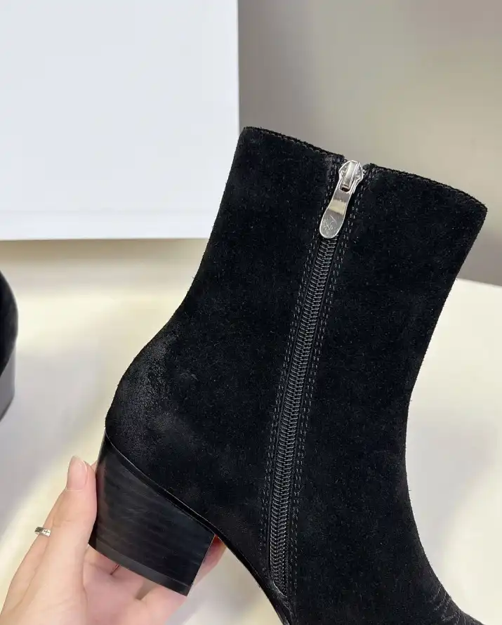 hype Celine Boots