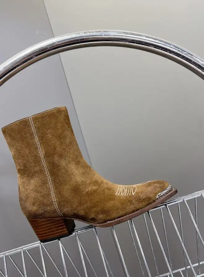 hype Celine Boots