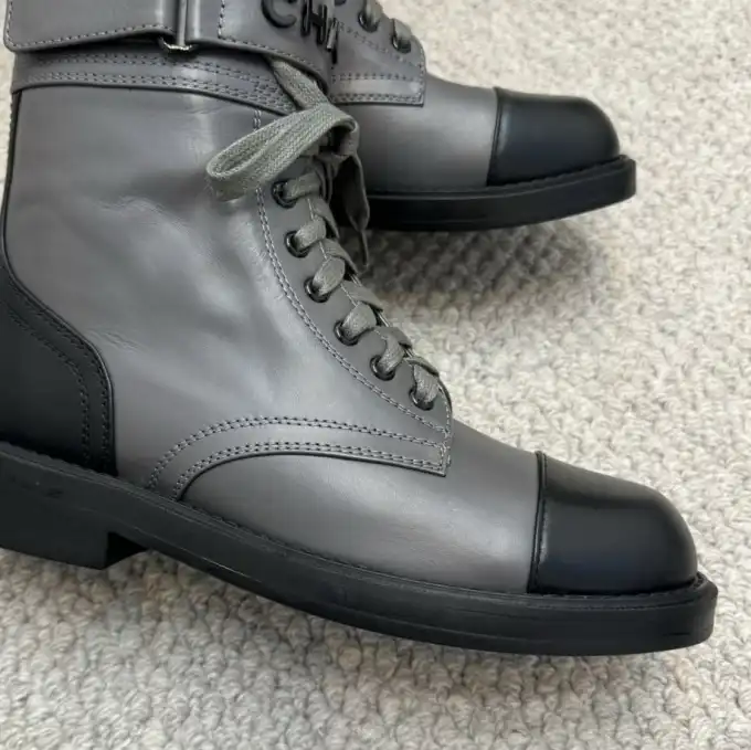 hype Chanel Boots