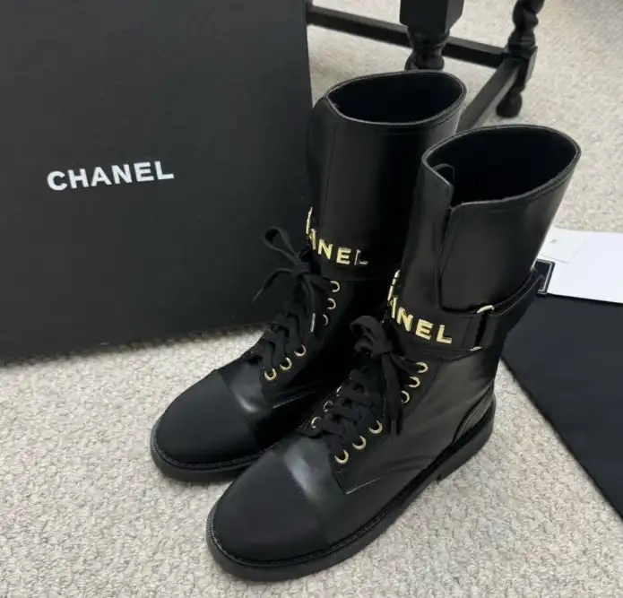 hype Chanel Boots