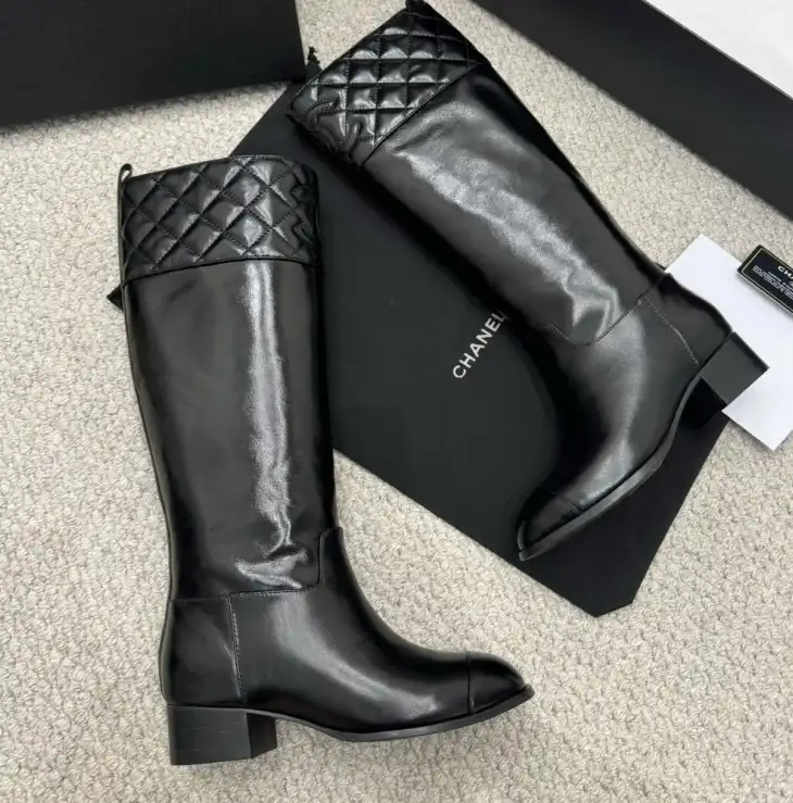 hype Chanel Boots