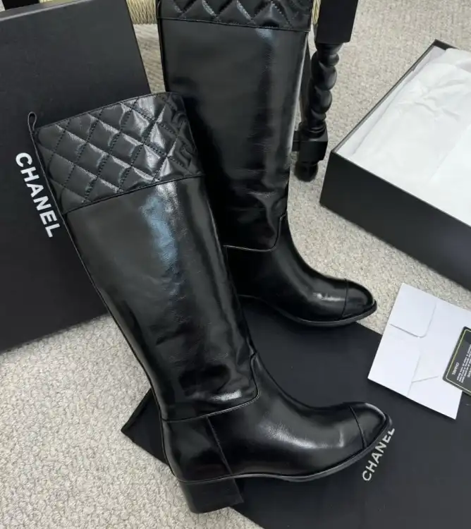 hype Chanel Boots