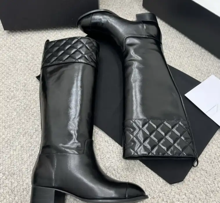 hype Chanel Boots