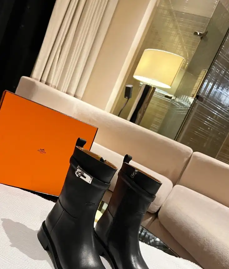 hype Hermes Boots