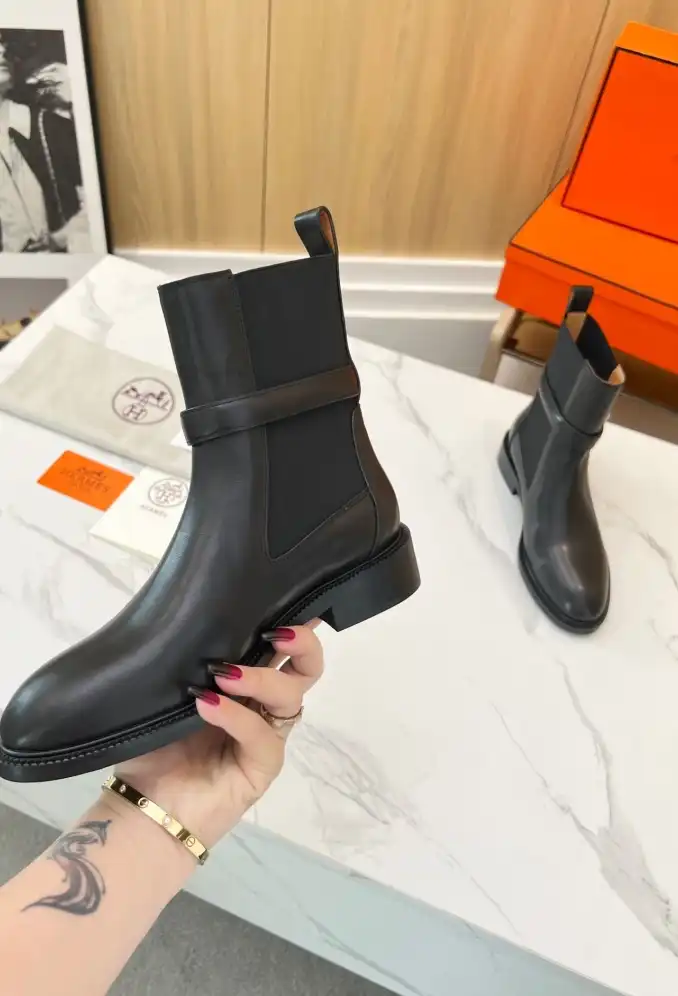 hype Hermes Boots