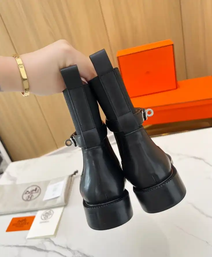 hype Hermes Boots