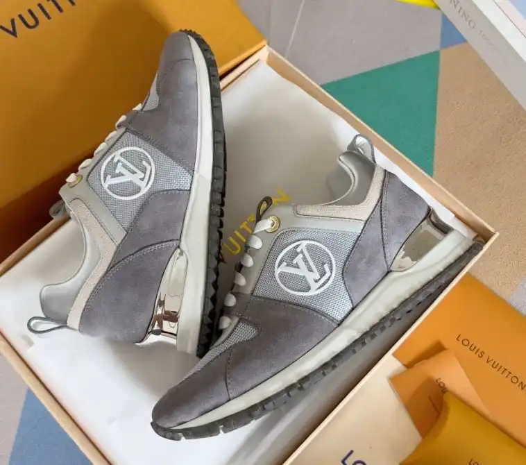 hype Louis Vuitton Sneakers