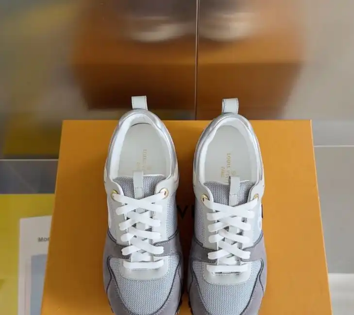 hype Louis Vuitton Sneakers