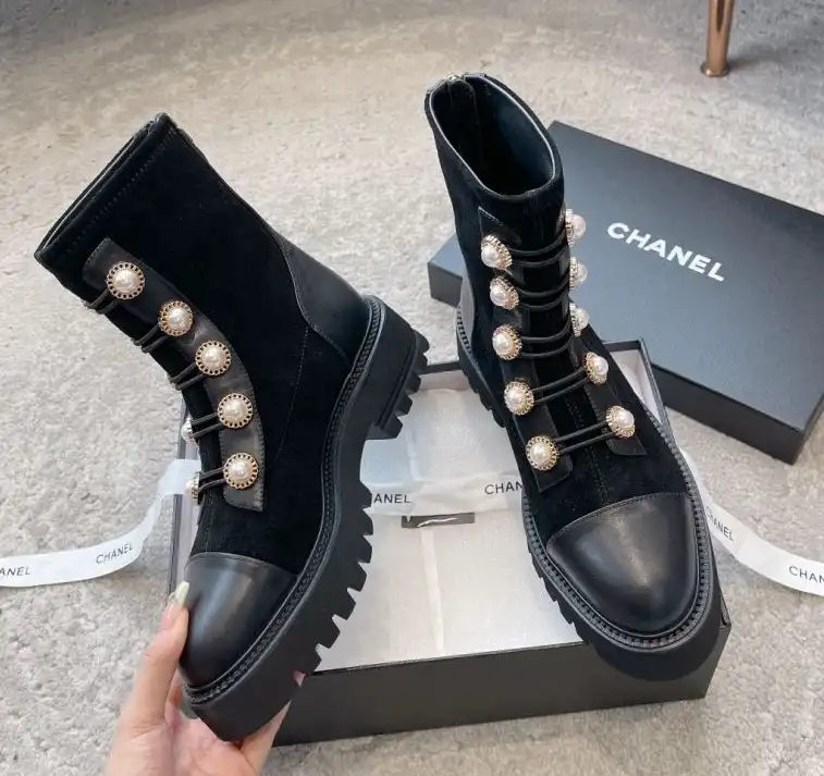 hype Chanel Boots