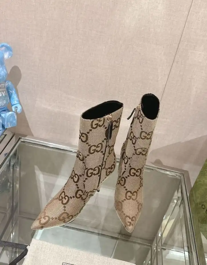 hype Gucci Boots