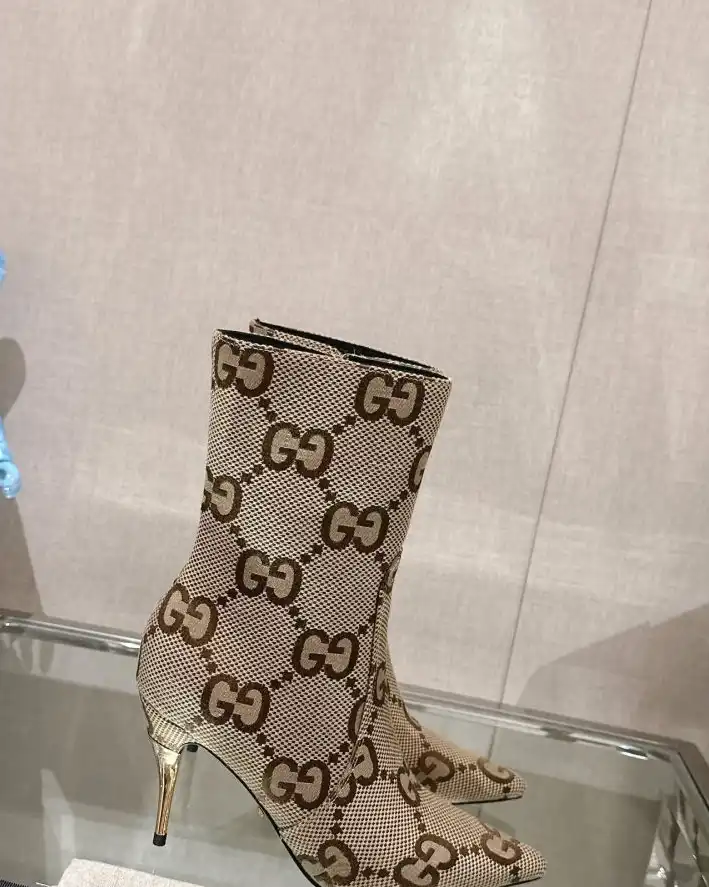 hype Gucci Boots