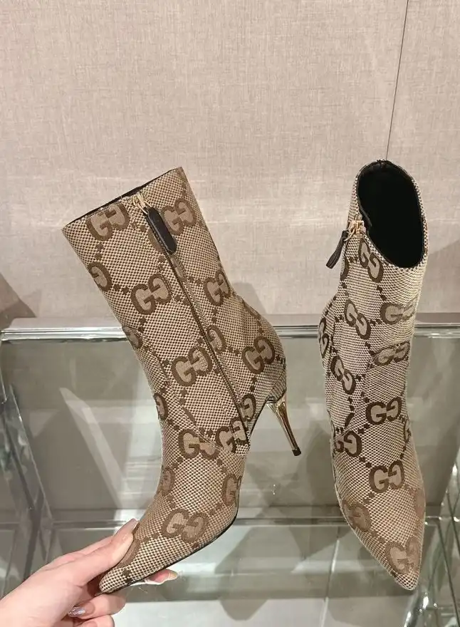 hype Gucci Boots