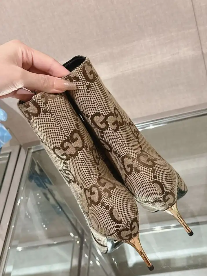 hype Gucci Boots