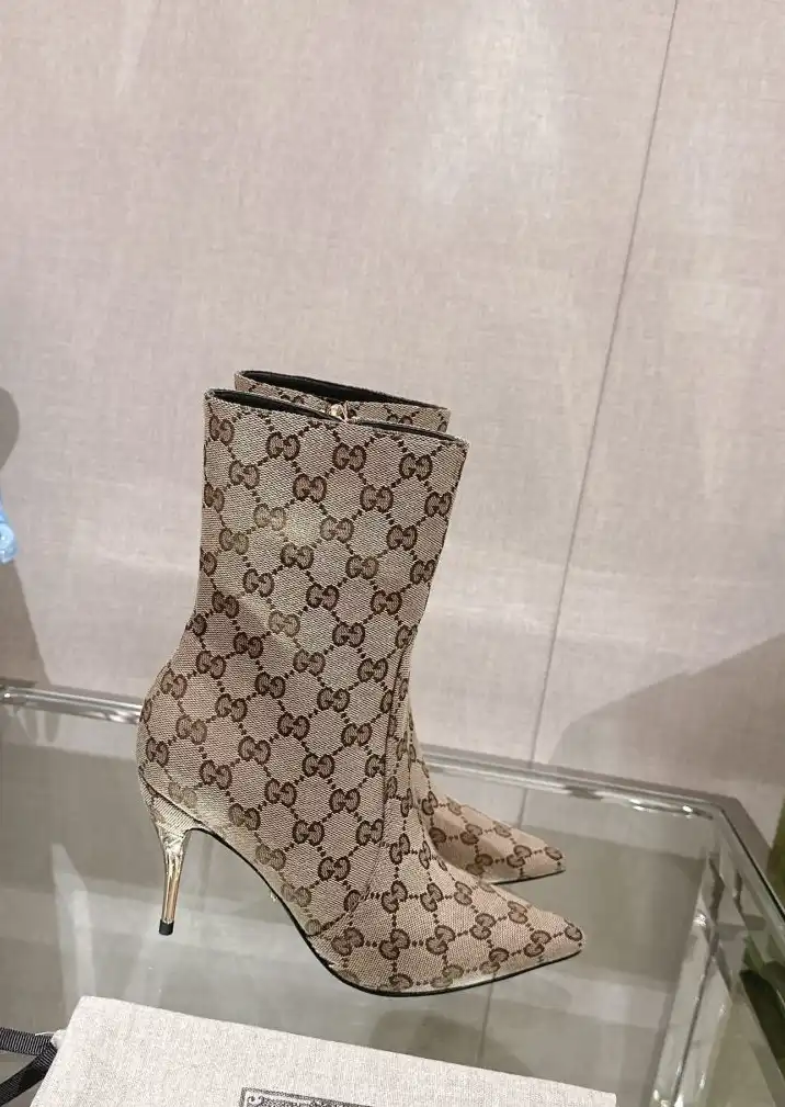 hype Gucci Boots