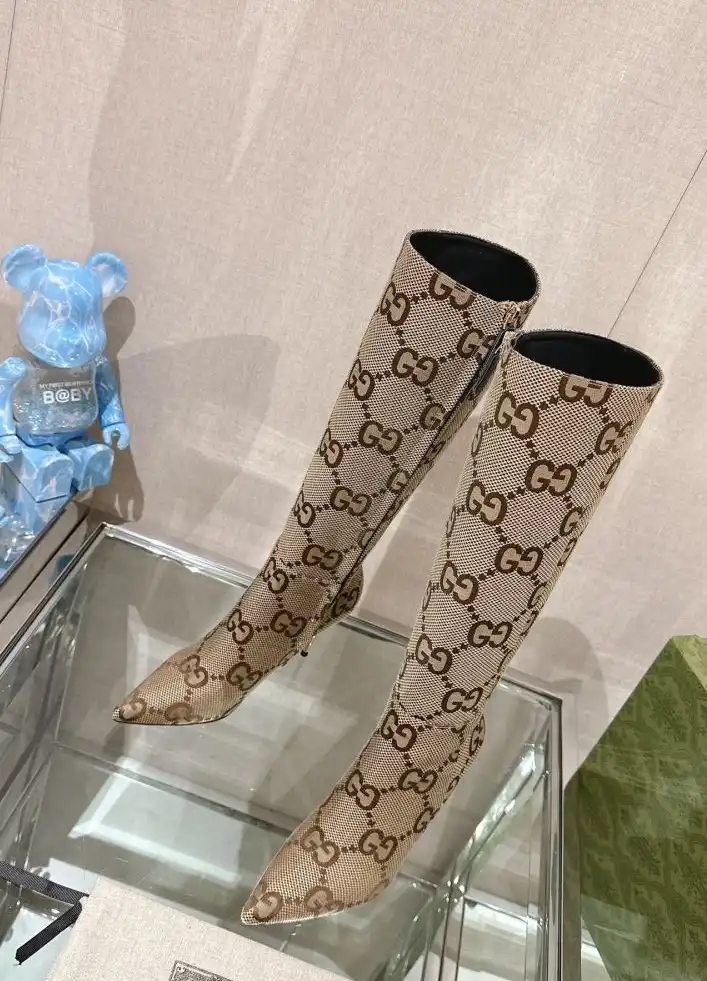 hype Gucci Boots