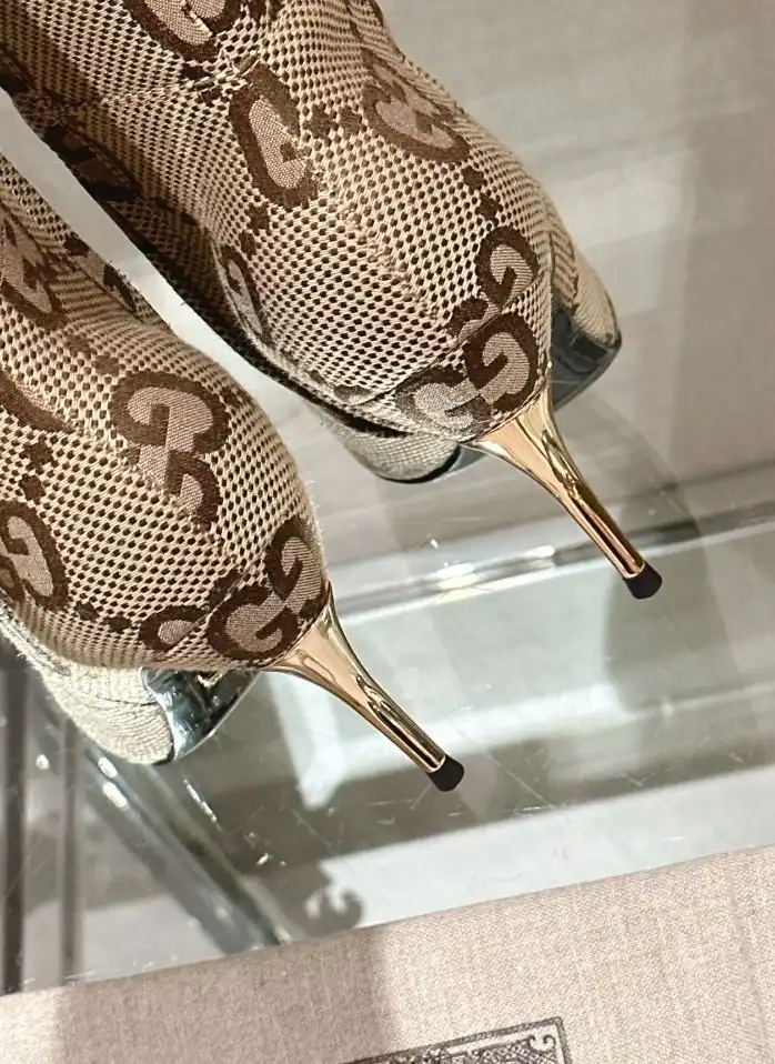 hype Gucci Boots