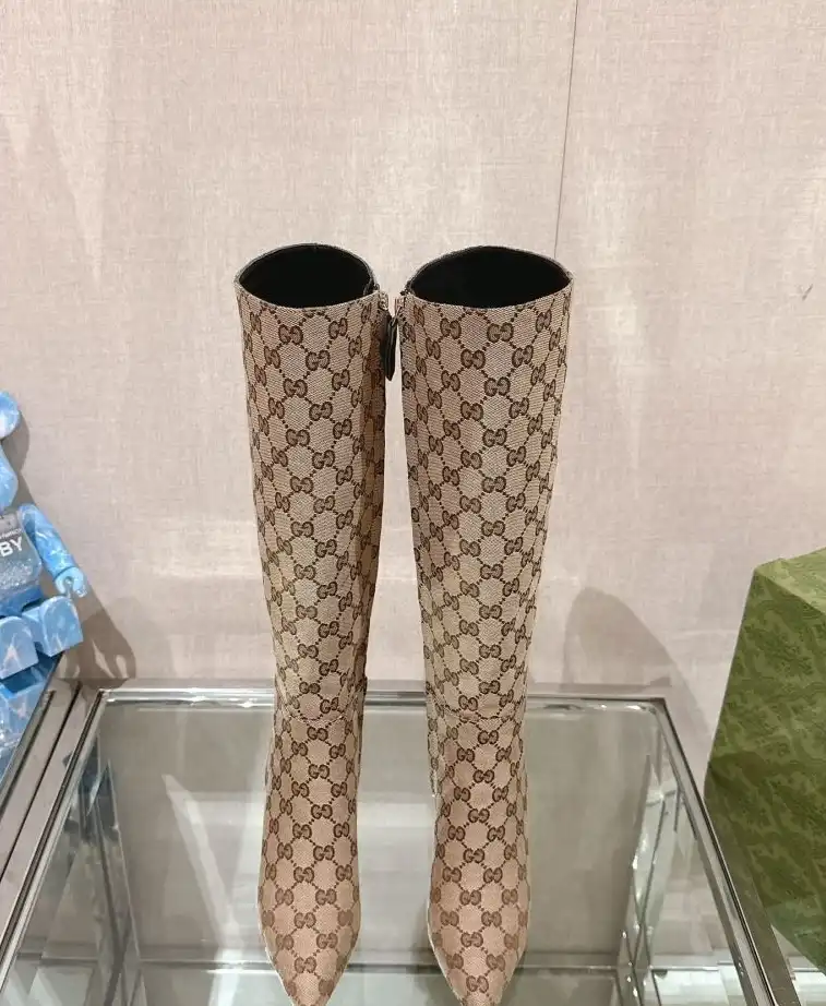 hype Gucci Boots