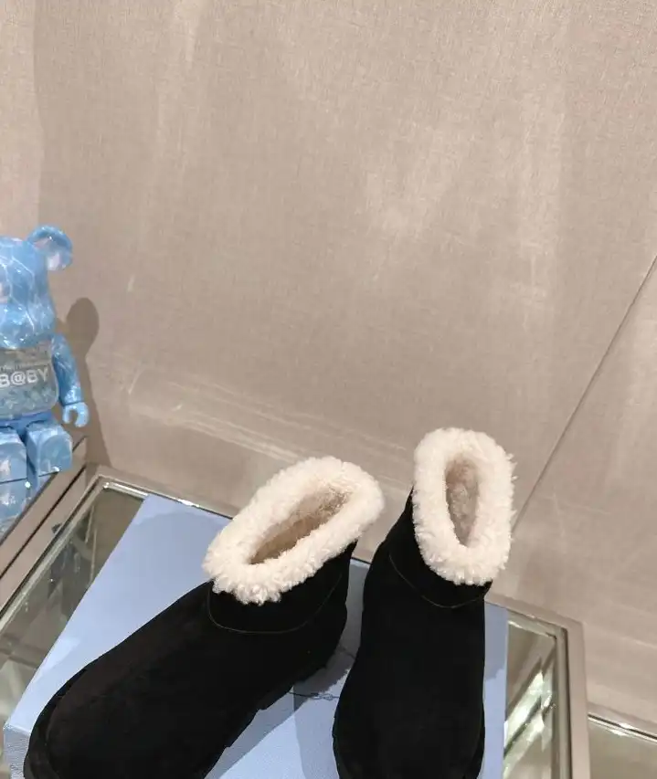 hype Prada Boots