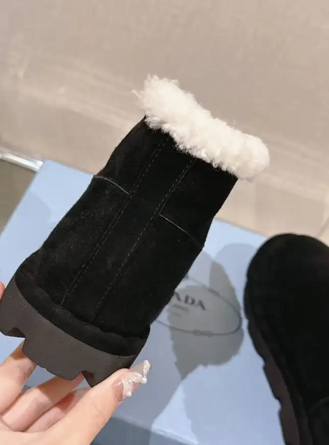 hype Prada Boots