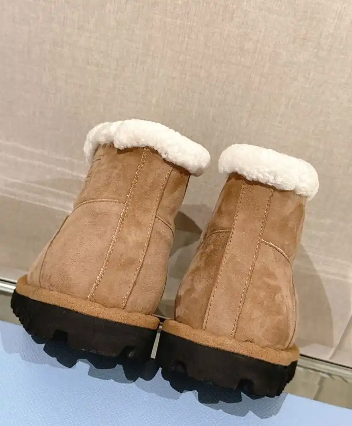 hype Prada Boots